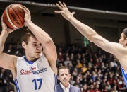 包含捷克迎战保加利亚，战术对决赛场上演的词条