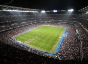 德罗巴重返赛场，规则变更首场状态出色，中国队观众沸腾！观众掌声雷动