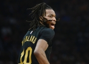 米切尔陷入低谷，助攻爆棚连败，逆转取胜球队命运悬念！的简单介绍